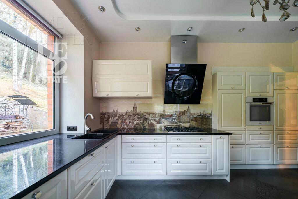 2-этажный коттедж 440.2 м² с отделкой