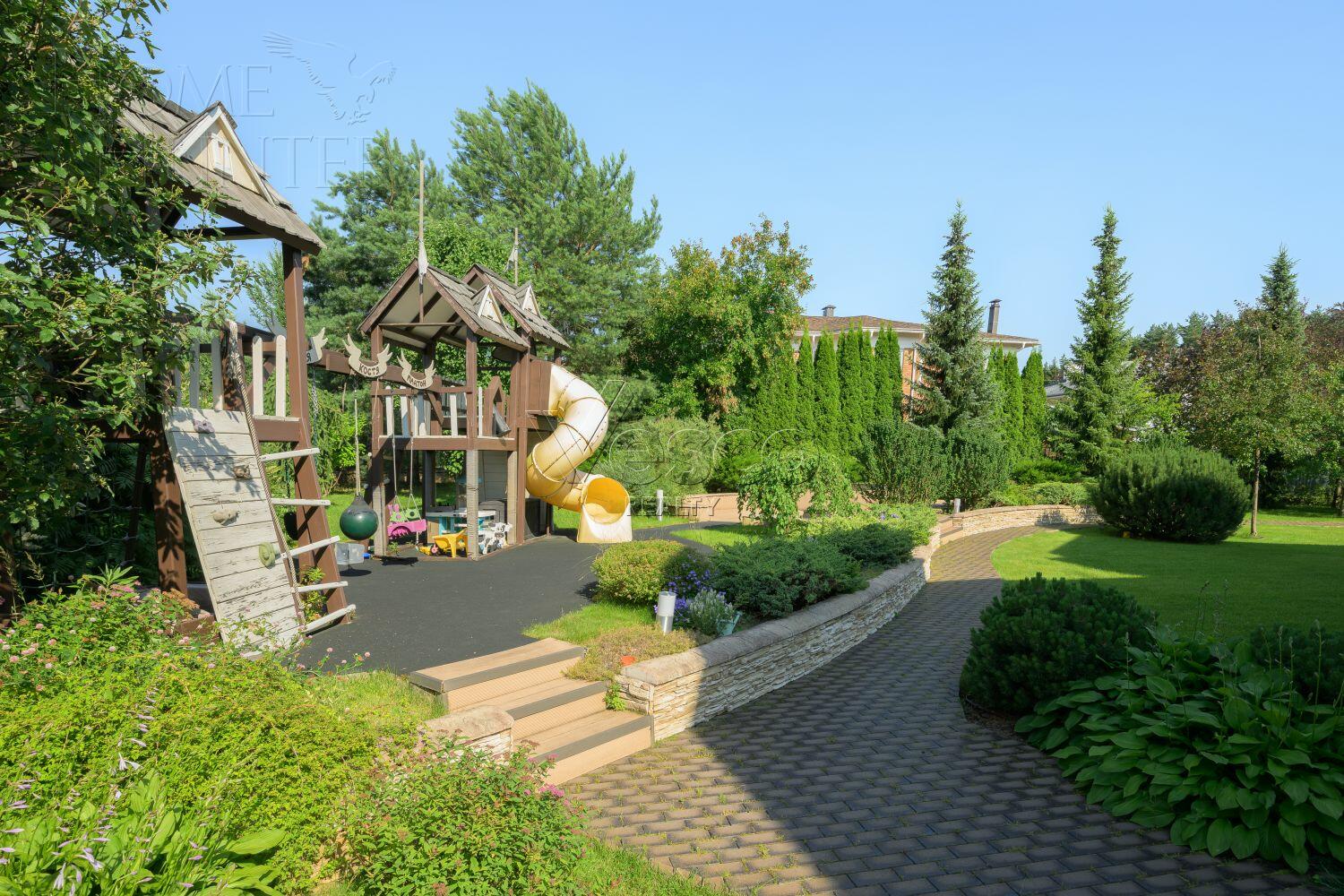 2-этажный коттедж 357 м² с отделкой