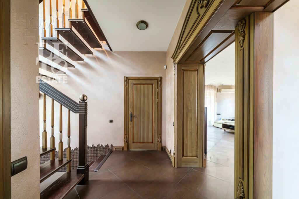 2-этажный коттедж 440.2 м² с отделкой