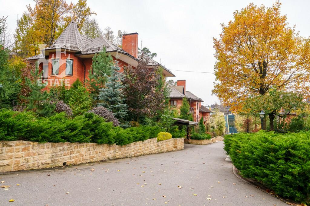 2-этажный коттедж 440.2 м² с отделкой