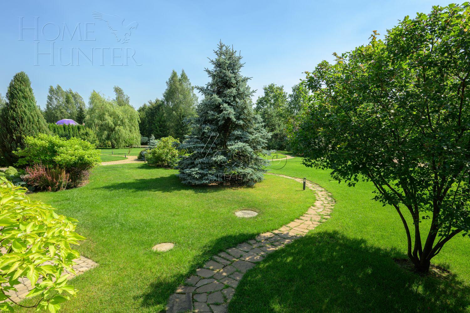 2-этажный коттедж 1 000 м² с отделкой