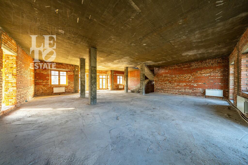 2-этажный коттедж 600 м² без отделки