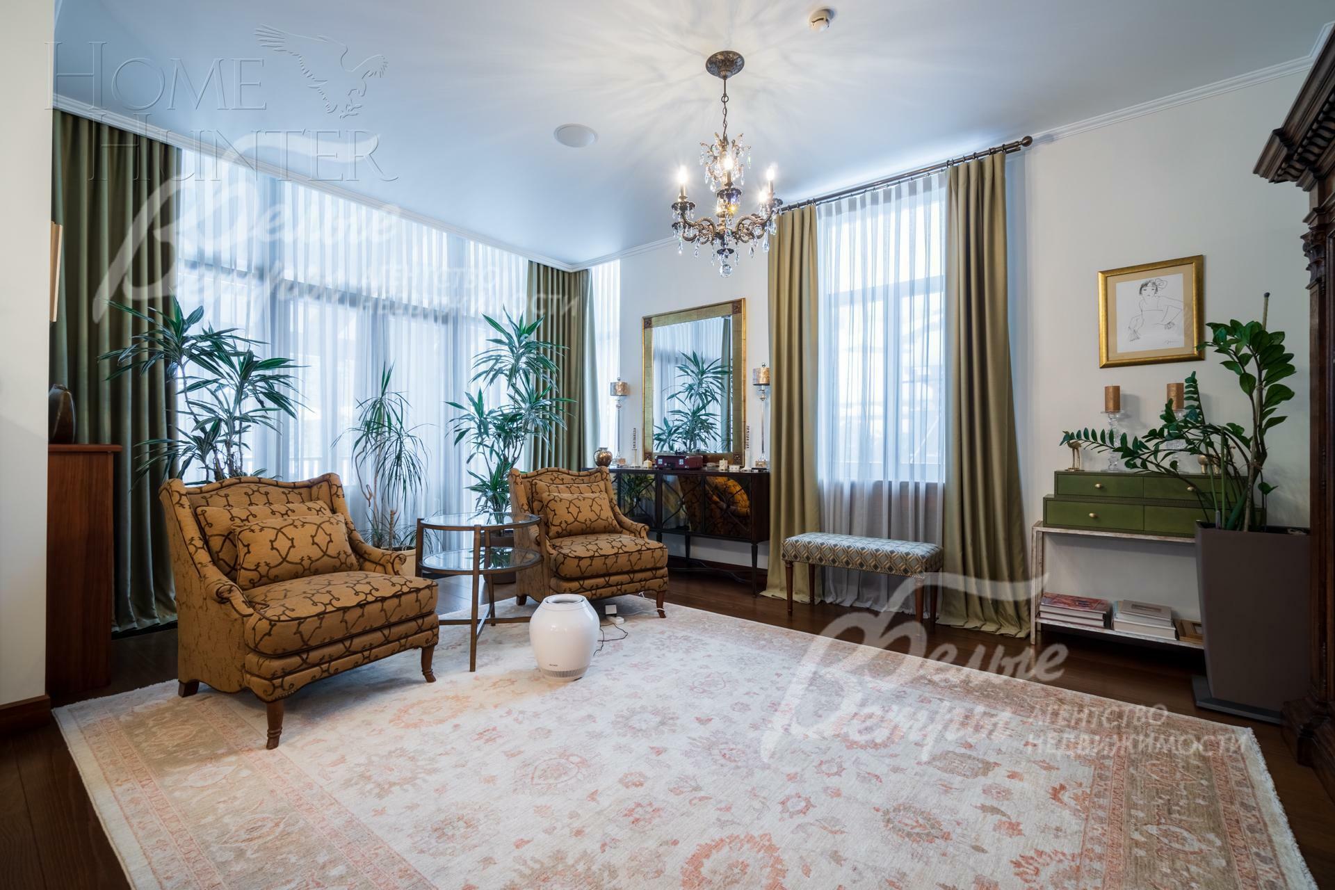 2-этажный коттедж 2 200 м² с отделкой