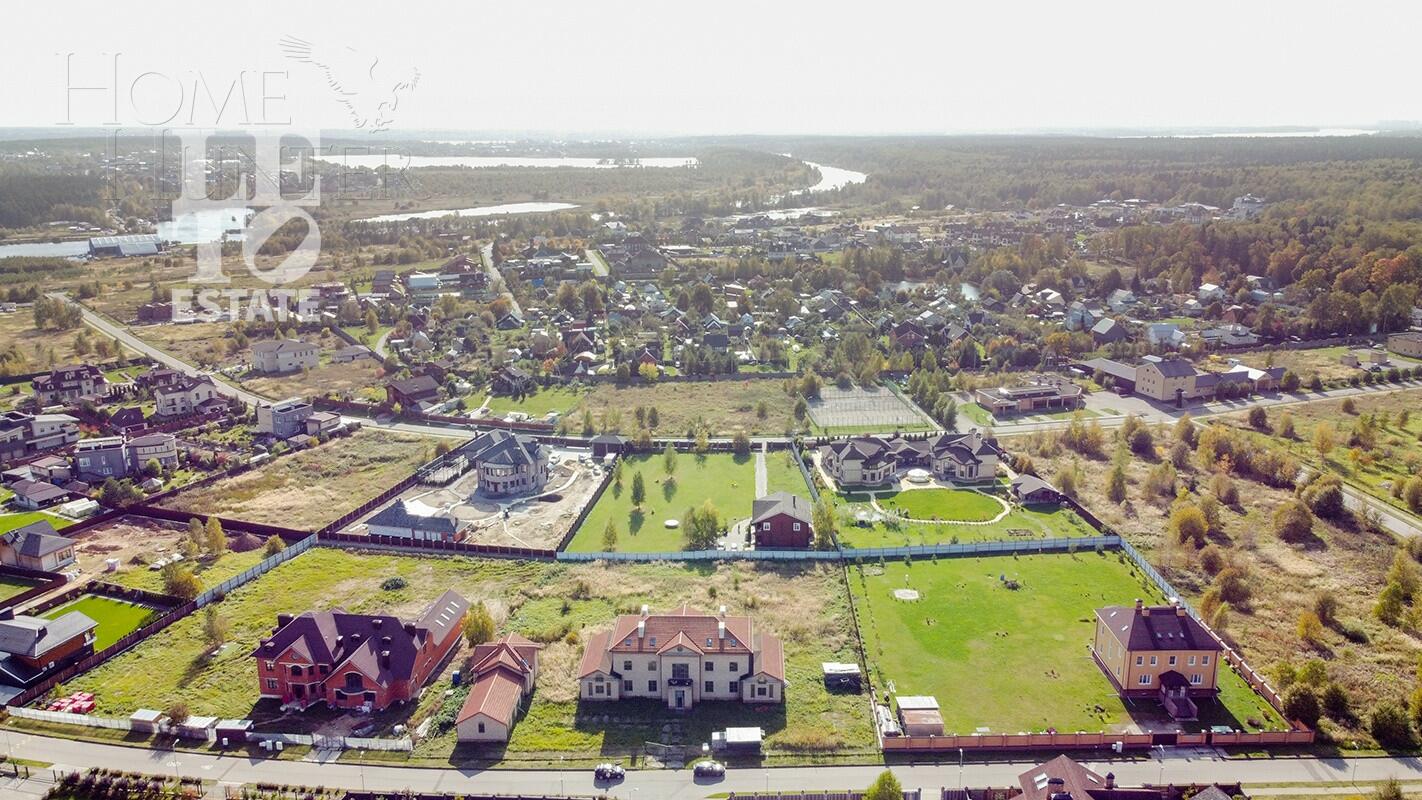 2-этажный коттедж 1 050 м² без отделки