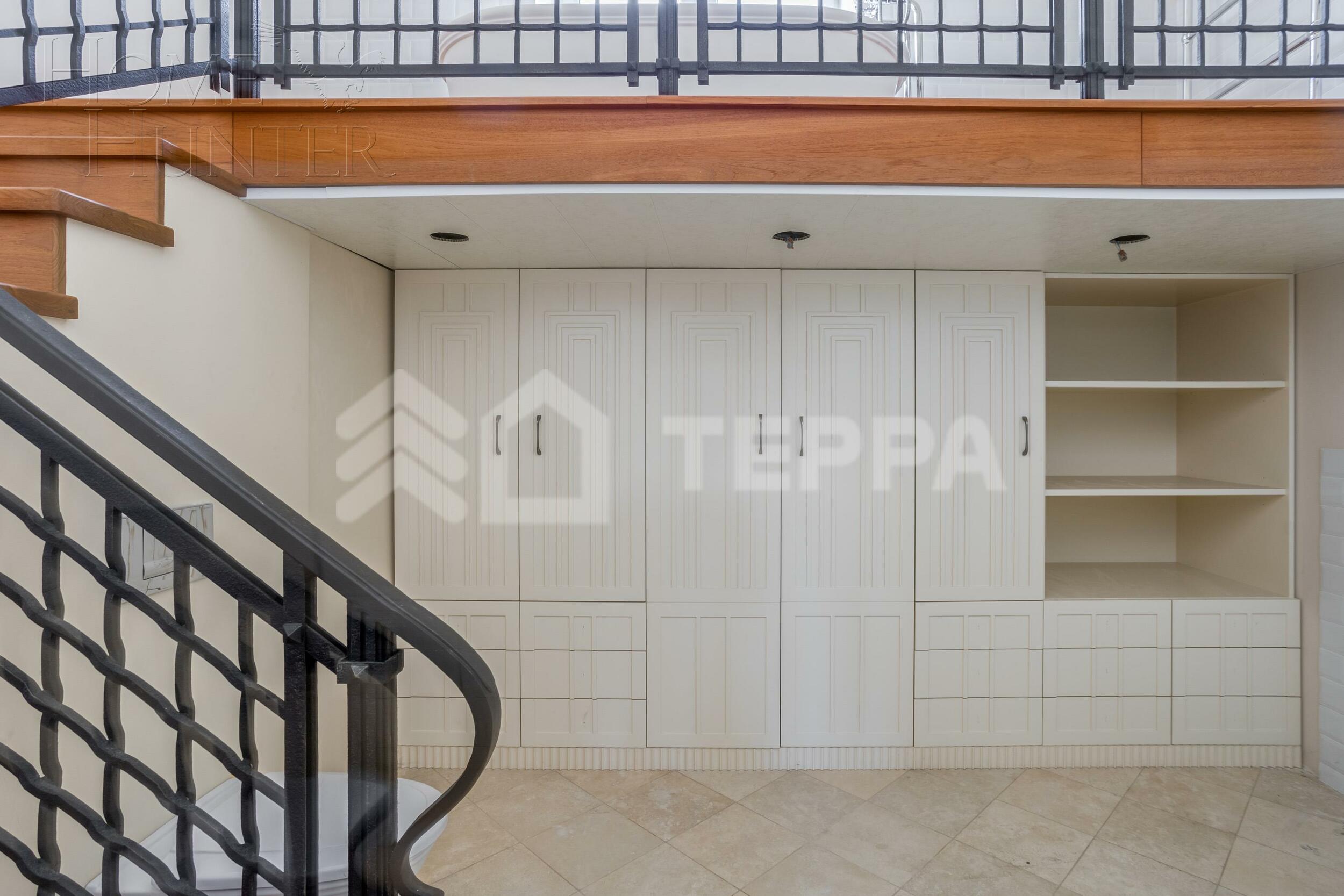 2-этажный коттедж 1 087 м² с отделкой