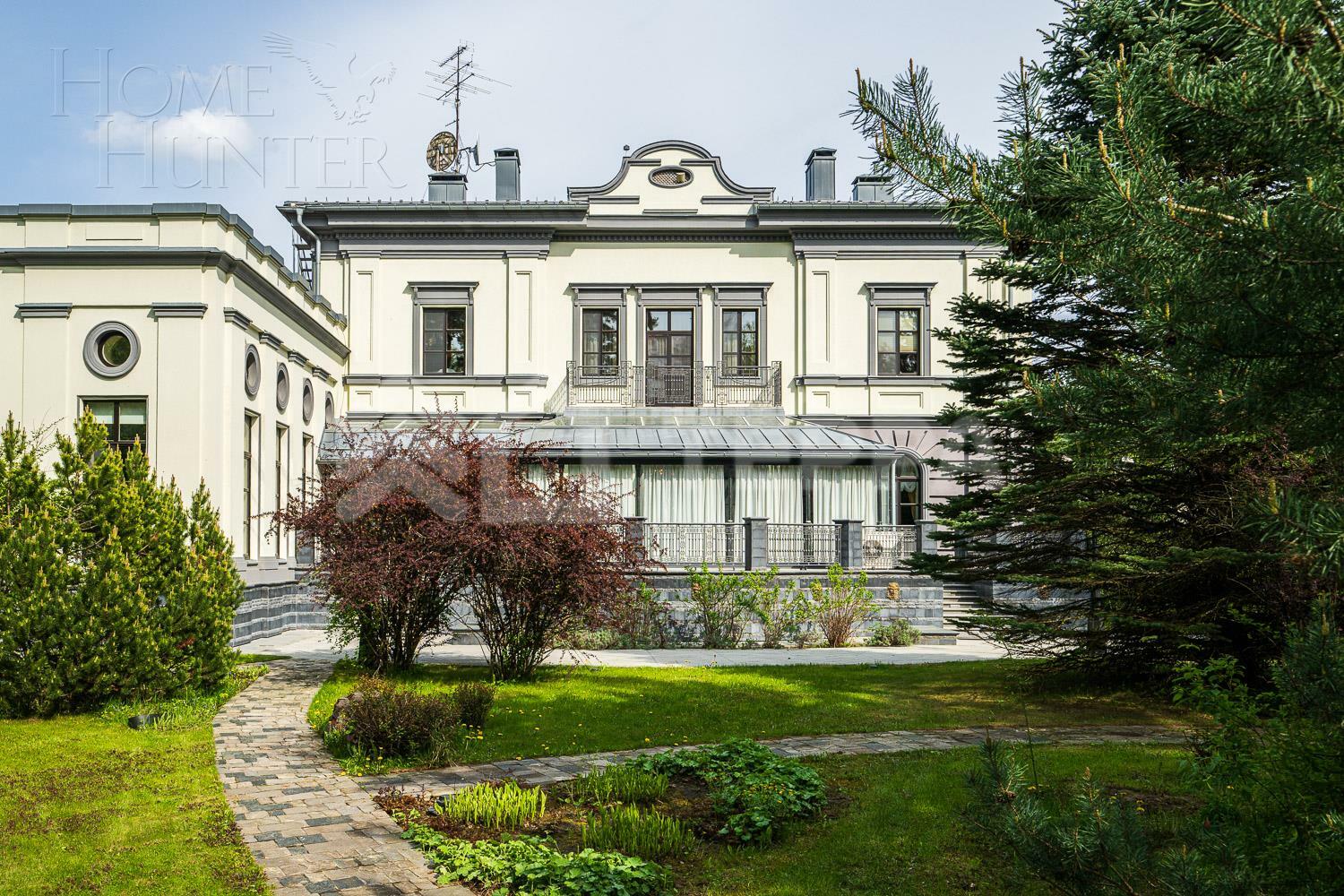 2-этажный коттедж 1 250 м² с отделкой