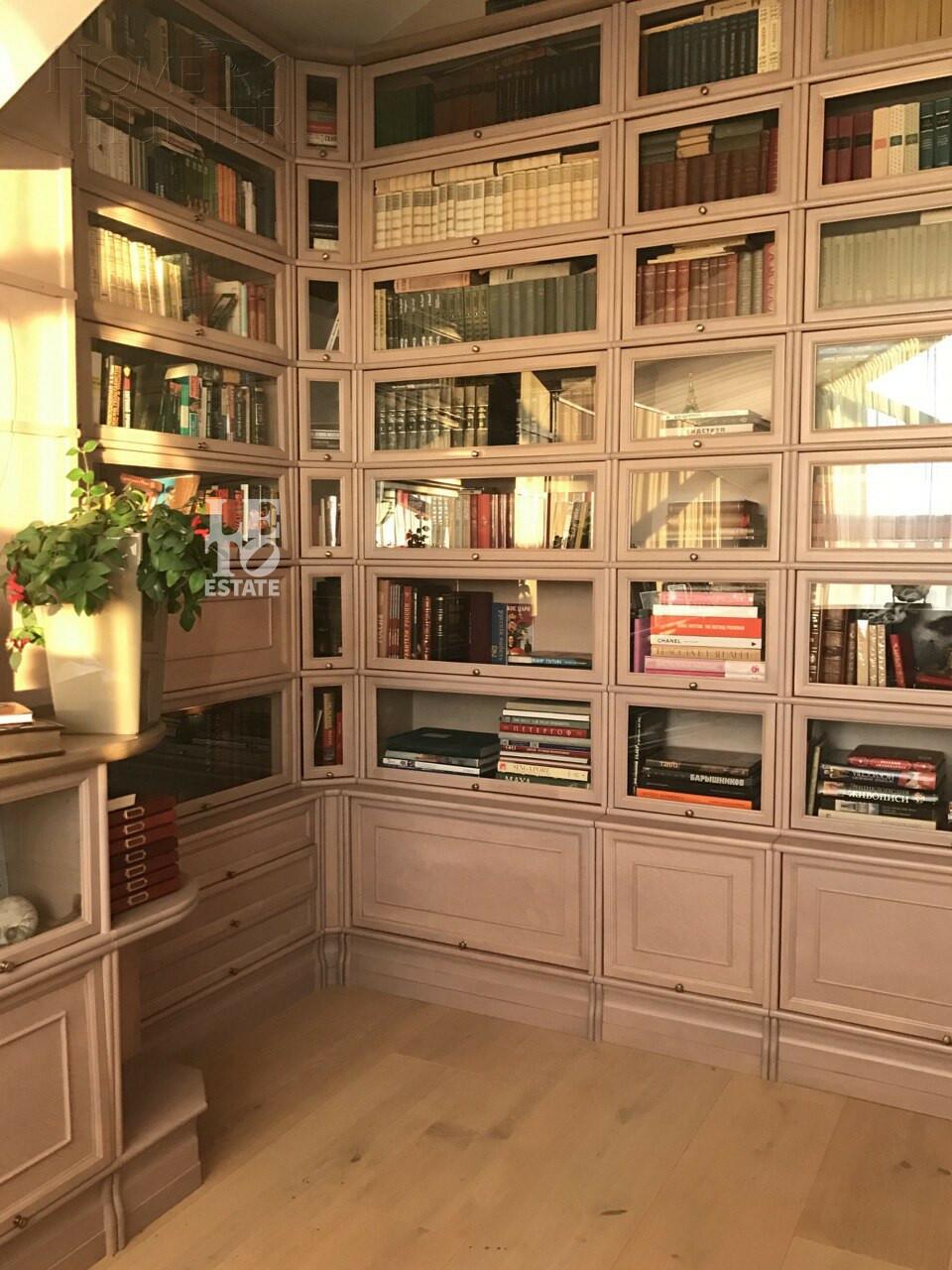 2-этажный коттедж 284.9 м² с отделкой