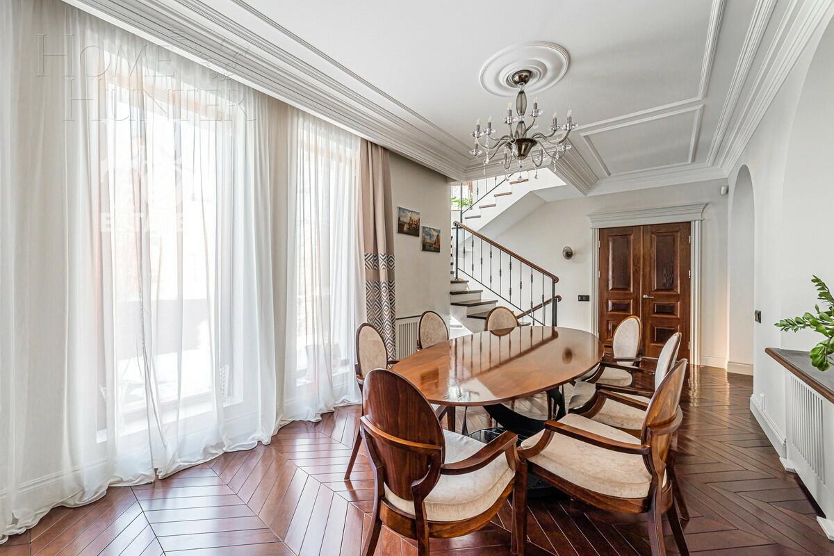 2-этажный коттедж 637 м² с отделкой