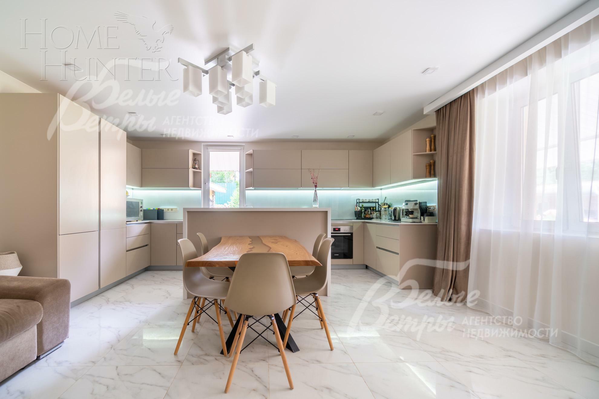 2-этажный коттедж 370 м² с отделкой