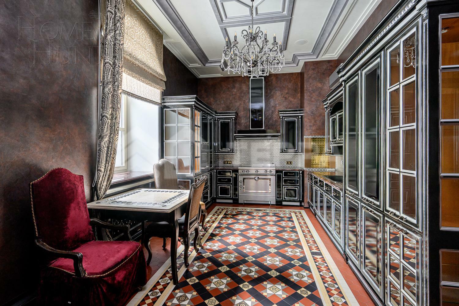 2-этажный коттедж 1 250 м² с отделкой