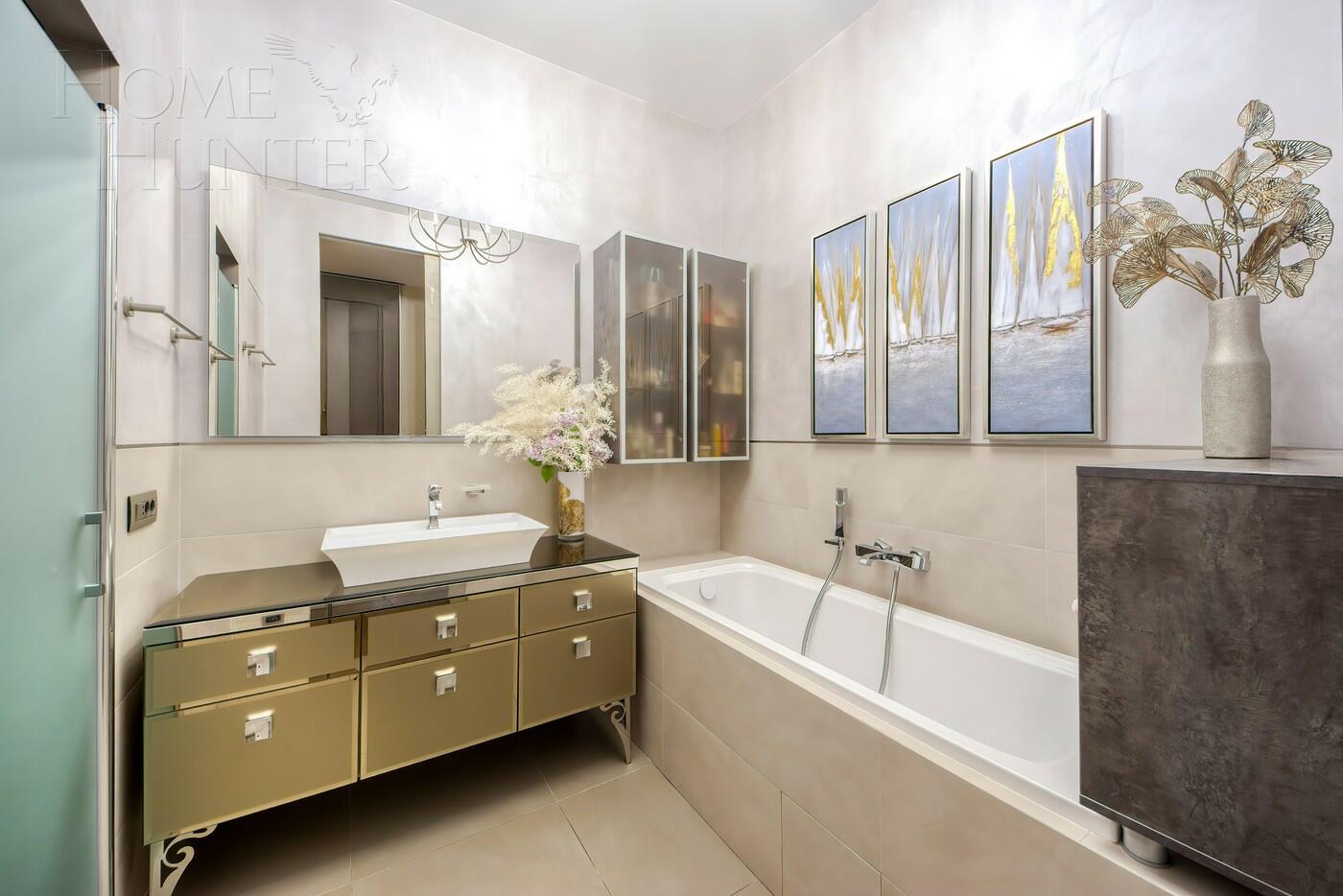 3-КОМН. КВАРТИРА С ОТДЕЛКОЙ 140.2 М² НА 2 ЭТАЖЕ