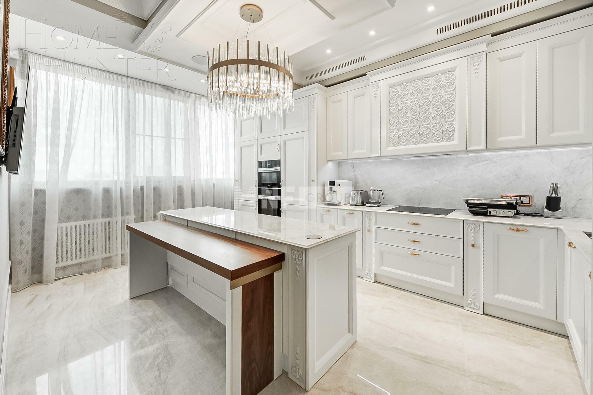 4-КОМН. КВАРТИРА С ОТДЕЛКОЙ 192.9 М² НА 19 ЭТАЖЕ