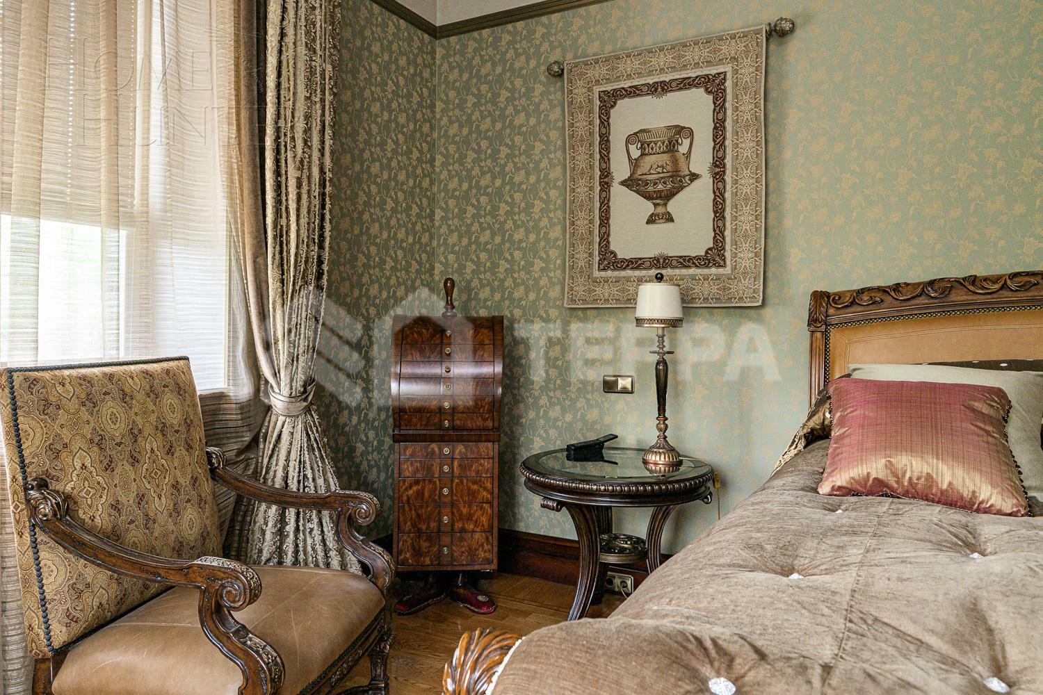 2-этажный коттедж 1 250 м² с отделкой