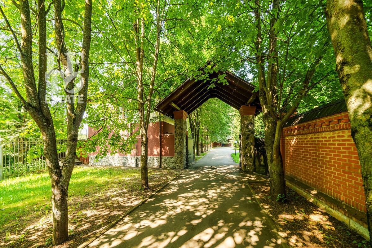 2-этажный коттедж 637 м² с отделкой