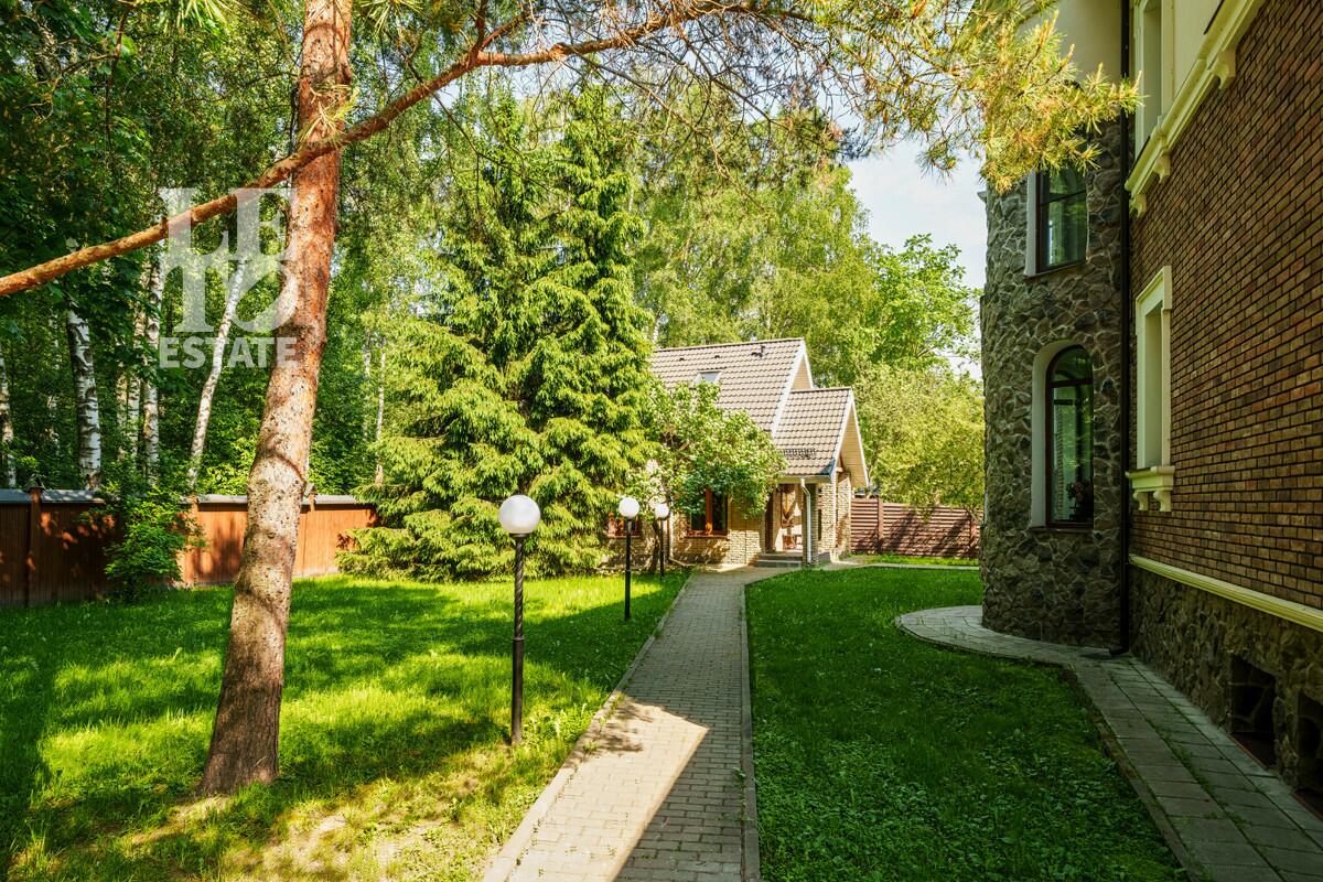 2-этажный коттедж 637 м² с отделкой