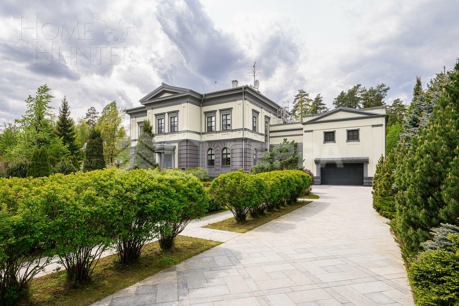 2-этажный коттедж 1 250 м² с отделкой