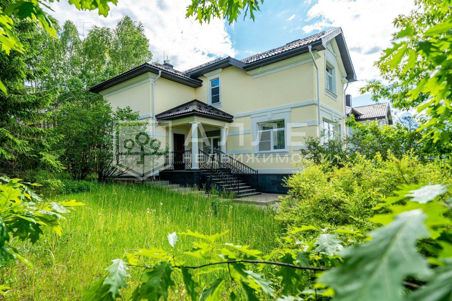 2-этажный коттедж 300 м² с отделкой