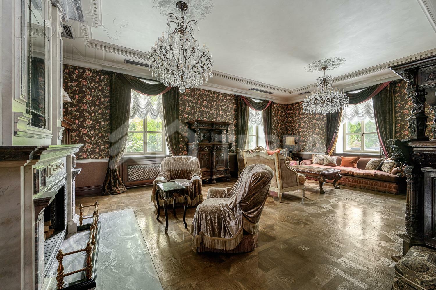 2-этажный коттедж 1 250 м² с отделкой