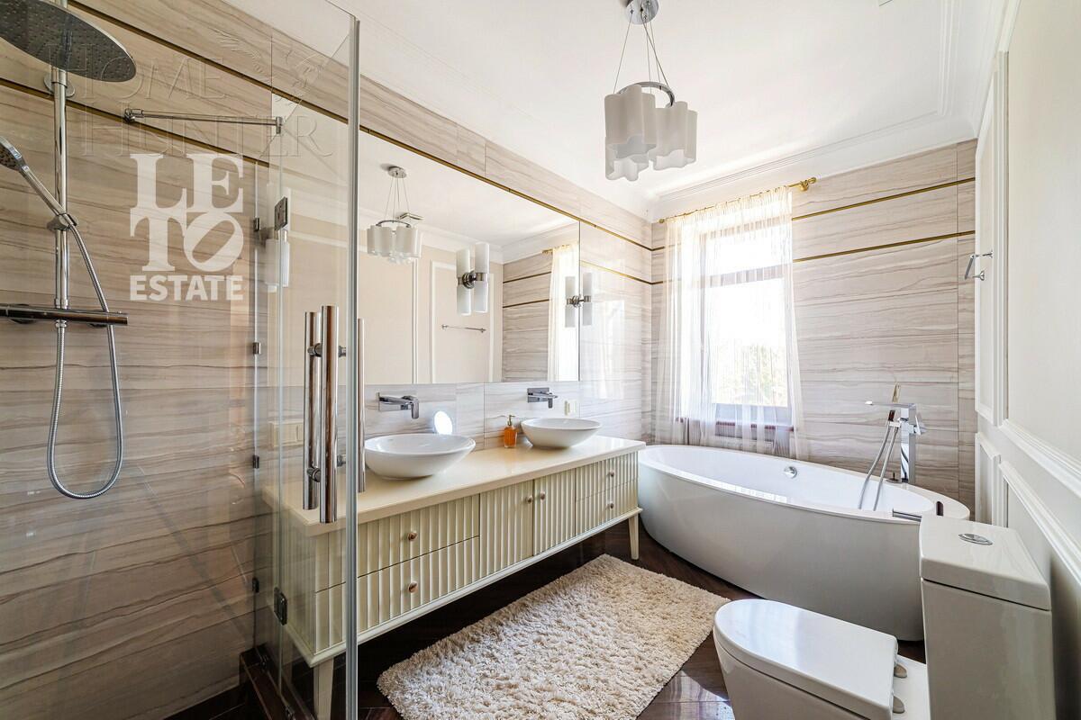 2-этажный коттедж 637 м² с отделкой