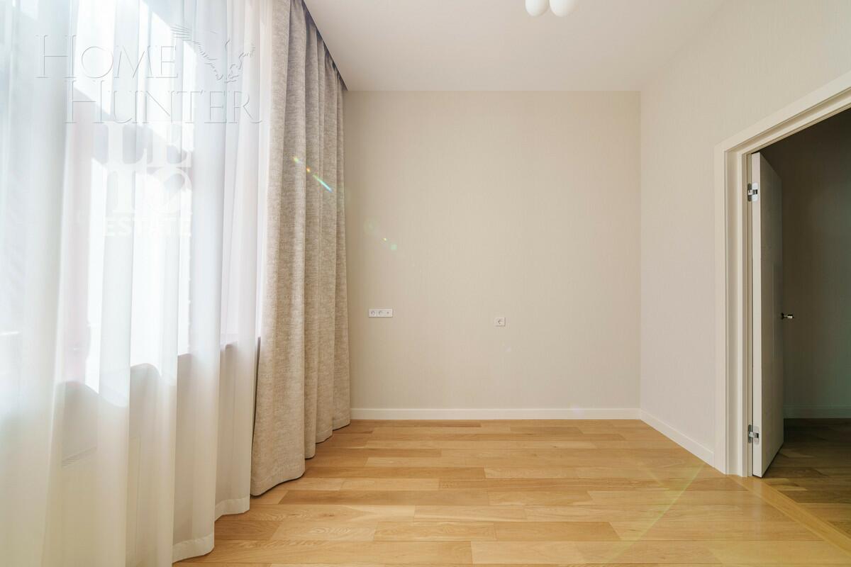 4-КОМН. КВАРТИРА С ОТДЕЛКОЙ 197.3 М² НА 4 ЭТАЖЕ