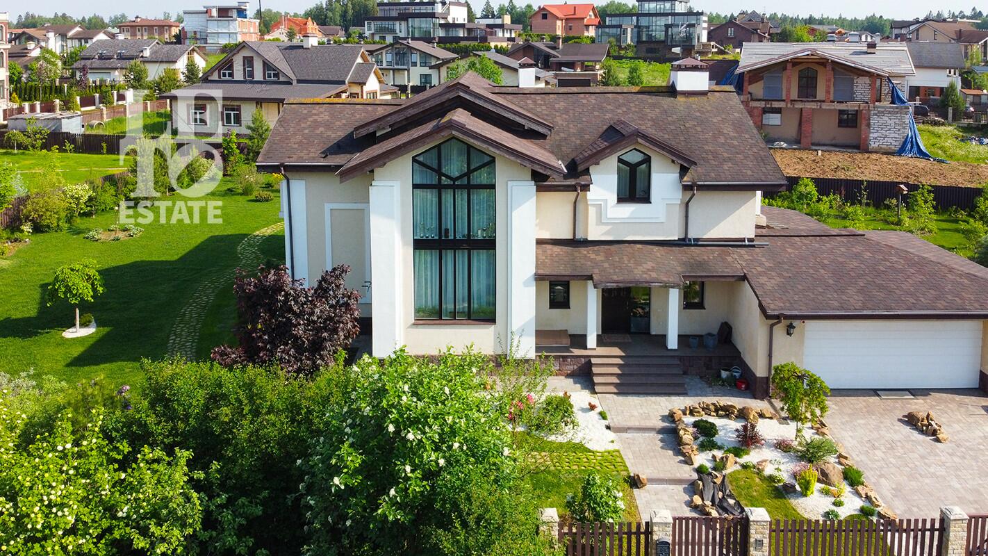 2-этажный коттедж 284.9 м² с отделкой