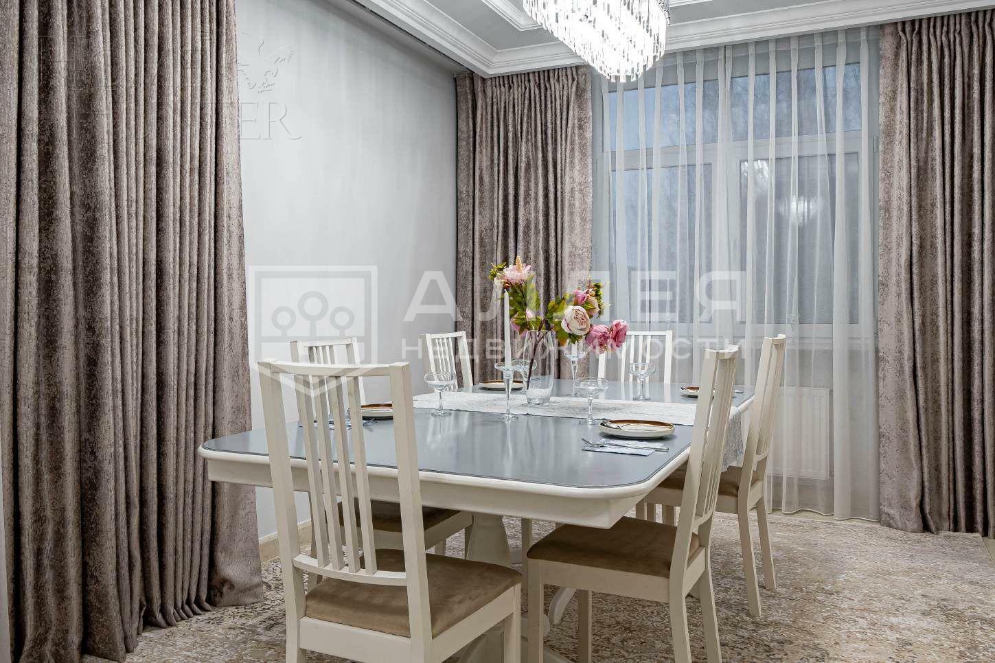 2-этажный коттедж 300 м² с отделкой