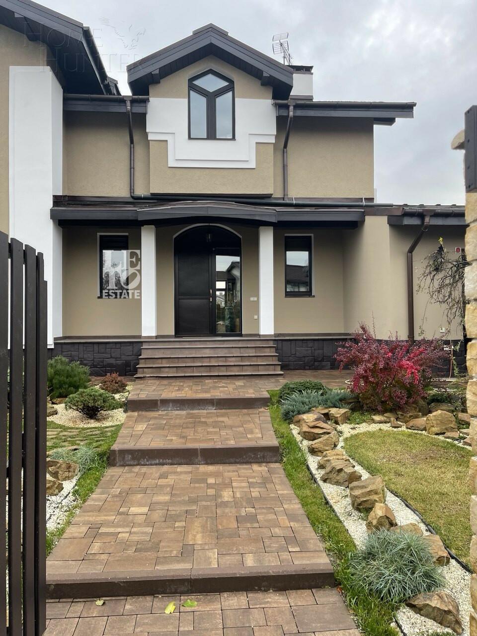 2-этажный коттедж 284.9 м² с отделкой