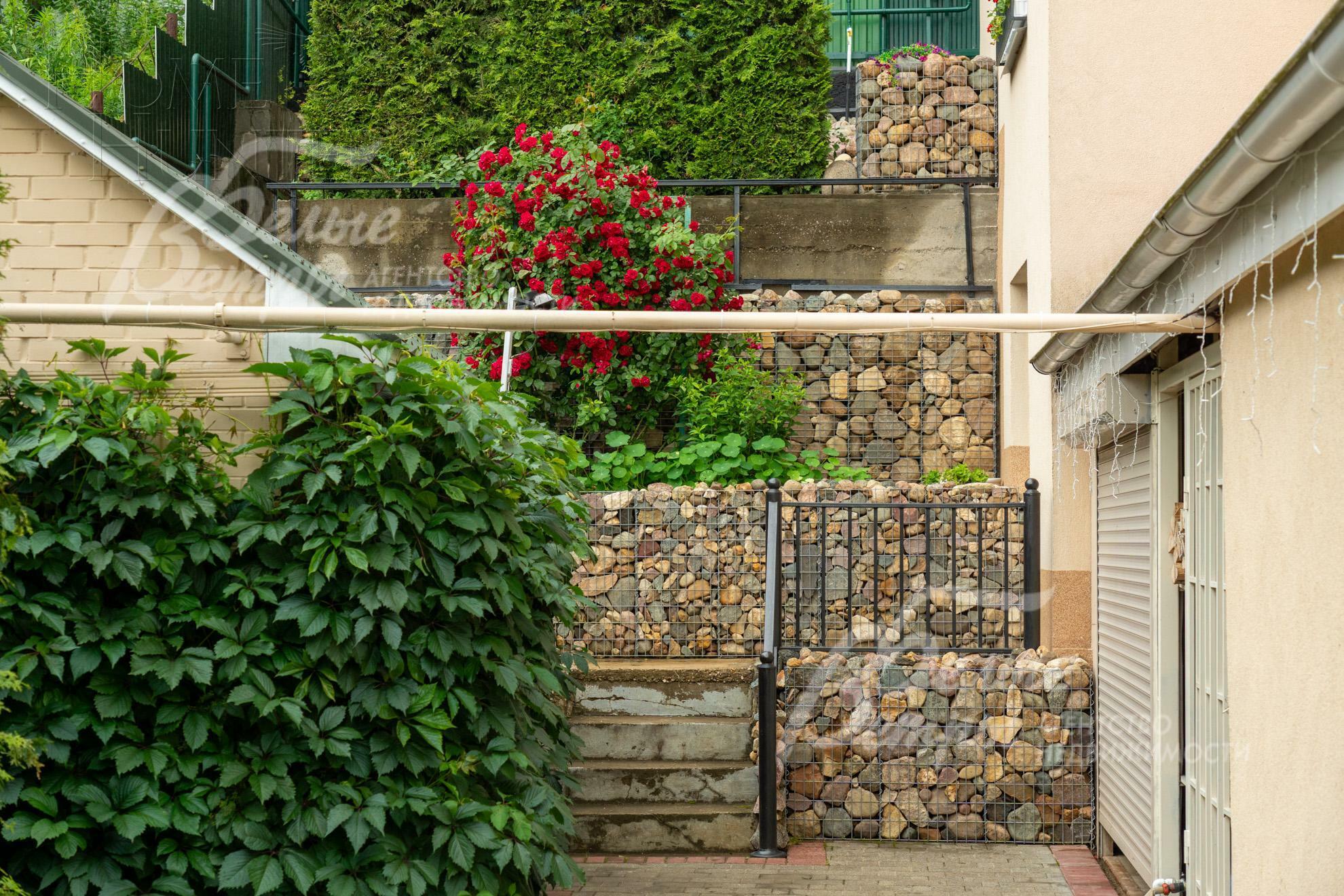 2-этажный коттедж 370 м² с отделкой