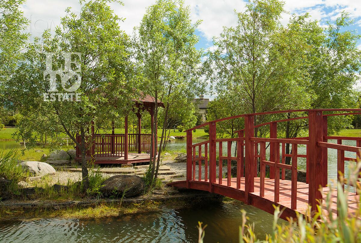 2-этажный коттедж 284.9 м² с отделкой