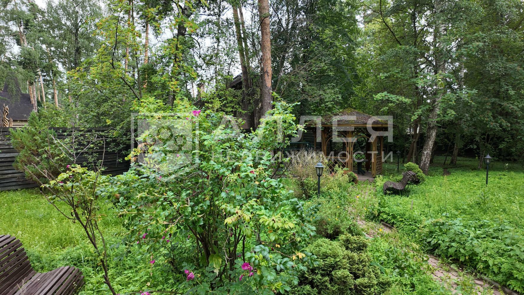 2-этажный коттедж 400 м² с отделкой