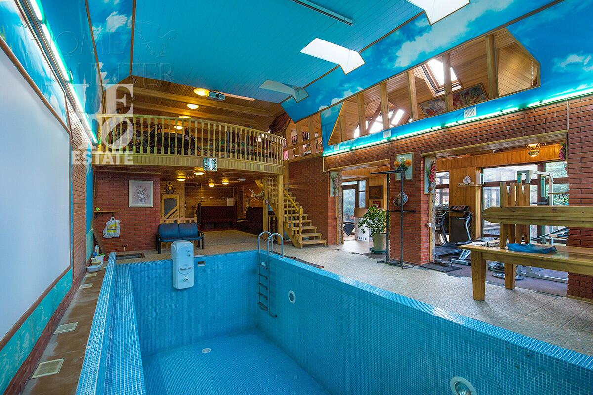 3-этажный коттедж 310 м² с отделкой