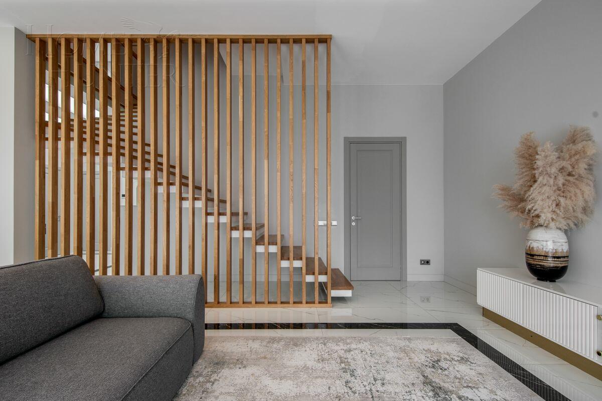 2-этажный коттедж 300 м² с отделкой