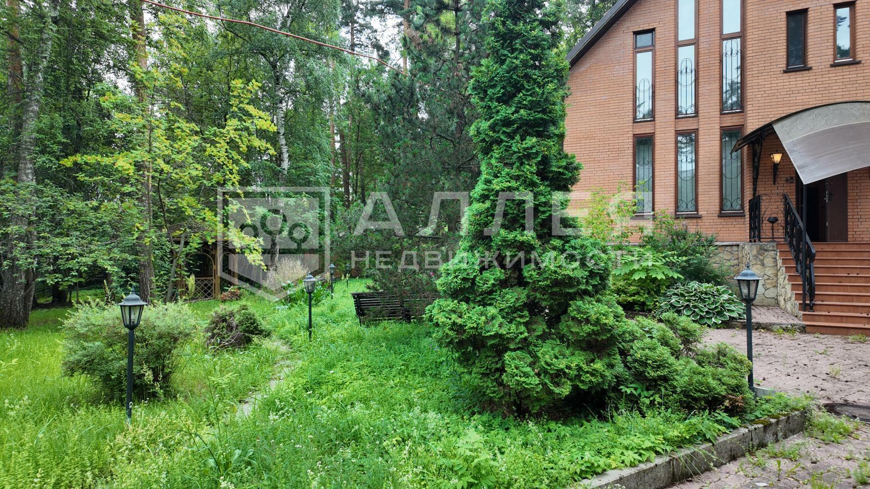 2-этажный коттедж 400 м² с отделкой