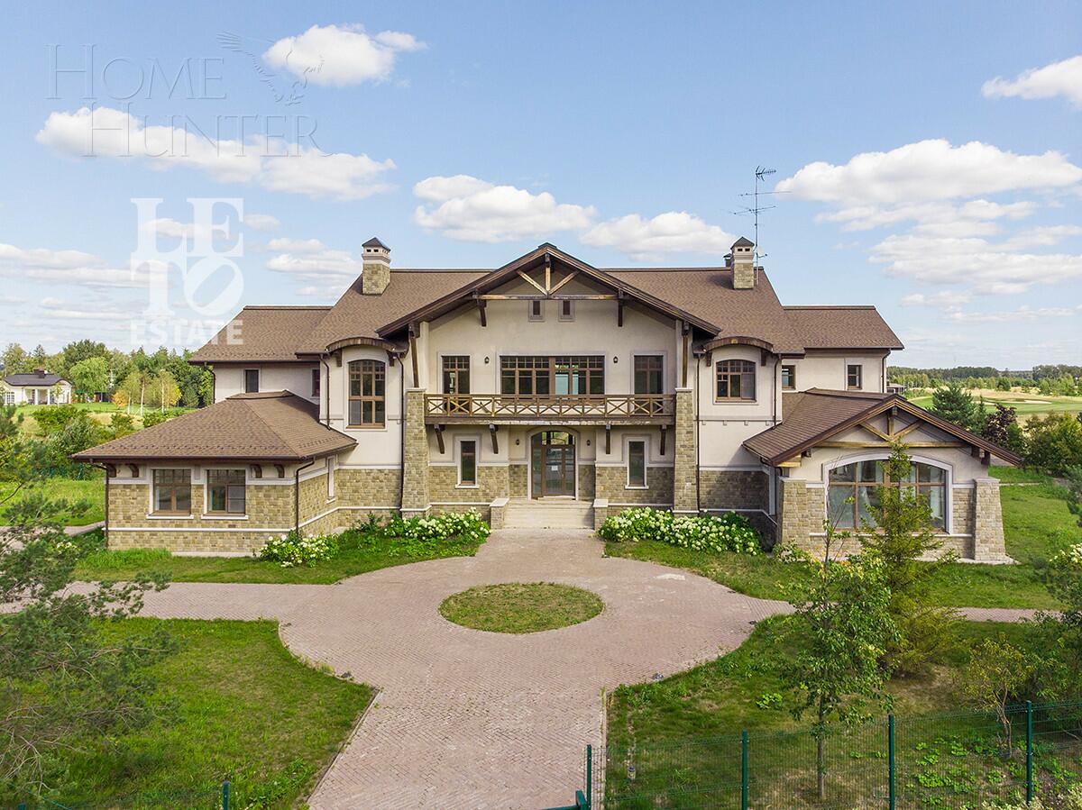 2-этажный коттедж 1 272.6 м² без отделки