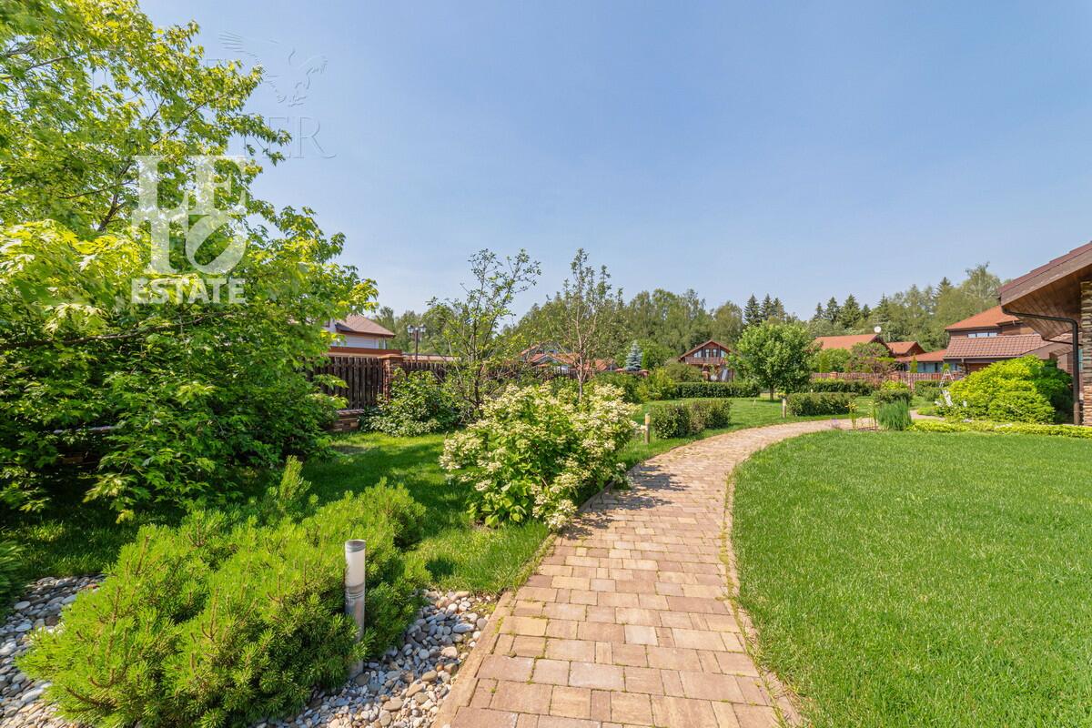 3-этажный коттедж 429 м² с отделкой