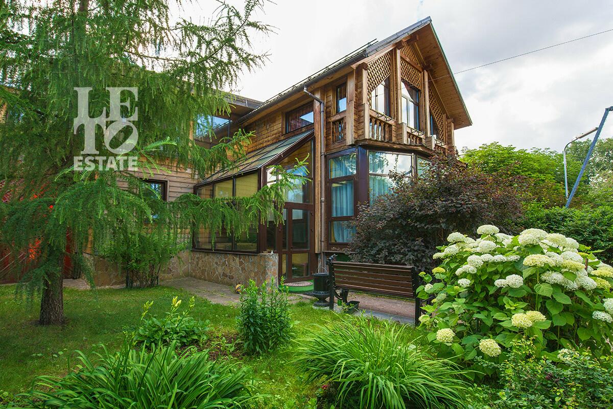 3-этажный коттедж 310 м² с отделкой