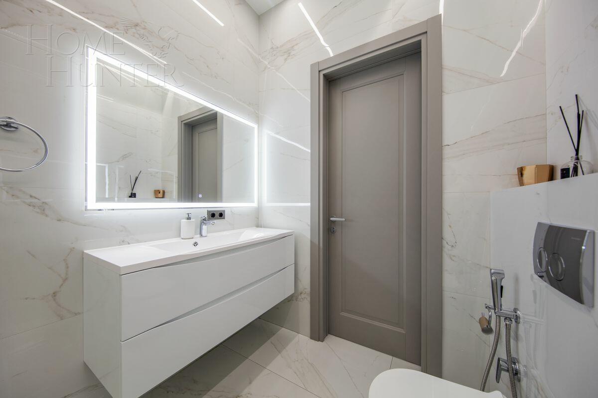 2-этажный коттедж 300 м² с отделкой