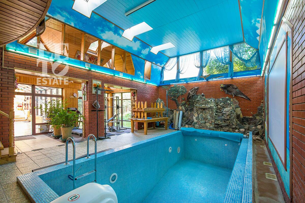 3-этажный коттедж 310 м² с отделкой