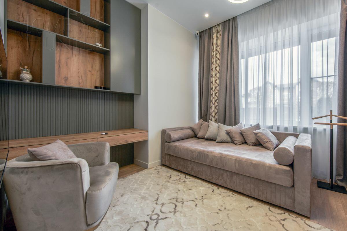 2-этажный коттедж 300 м² с отделкой