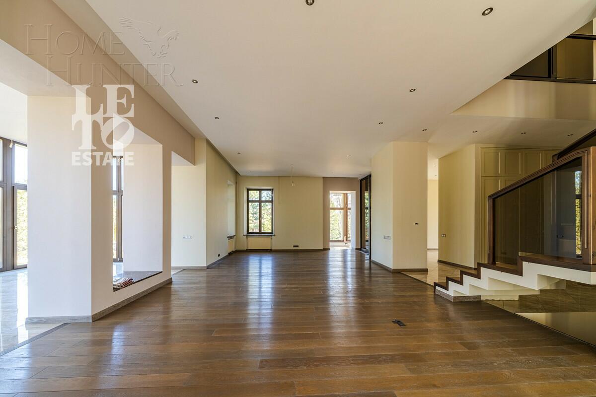 2-этажный коттедж 800 м² с отделкой