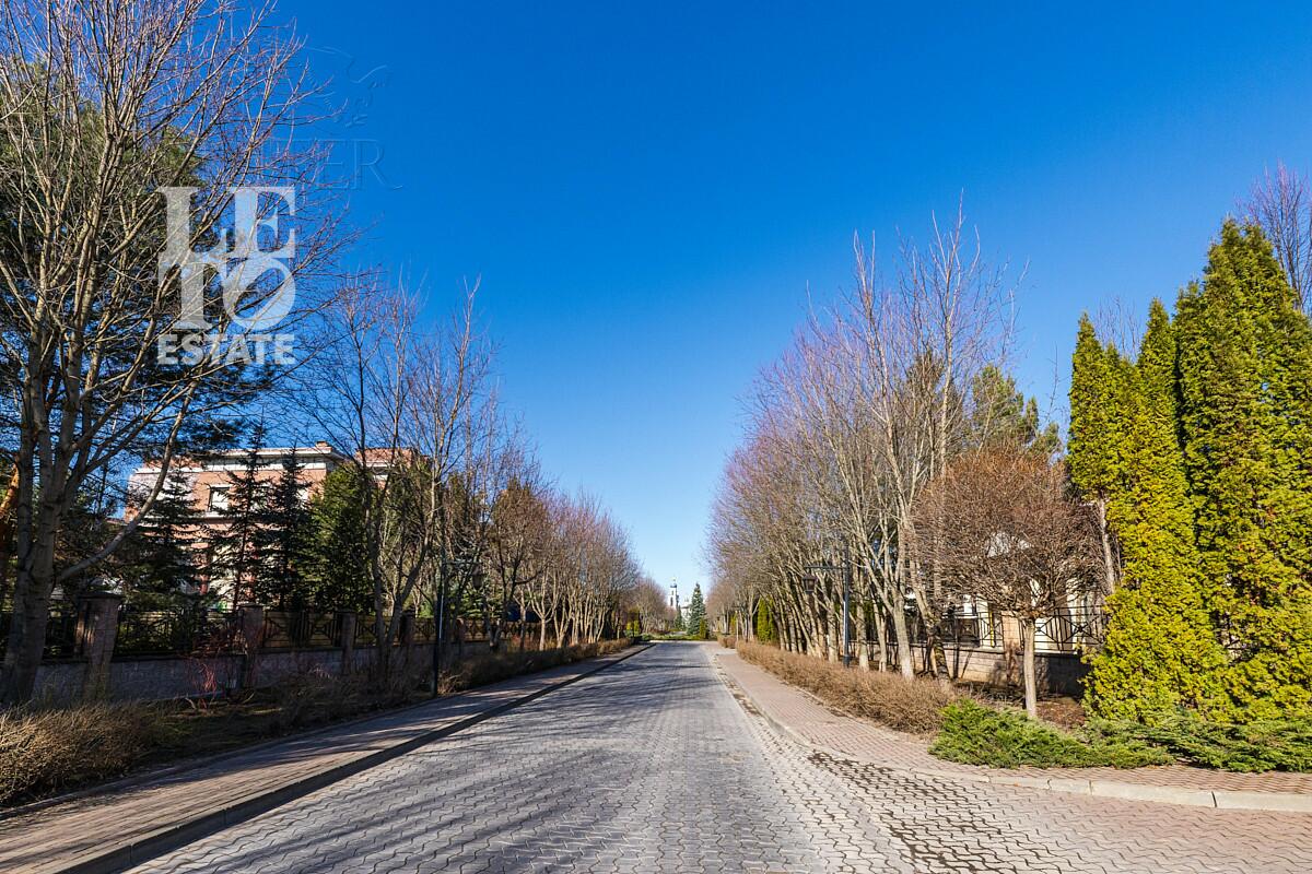 2-этажный коттедж 680 м² без отделки