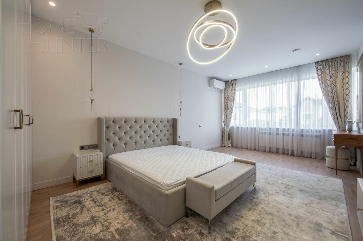 2-этажный коттедж 300 м² с отделкой