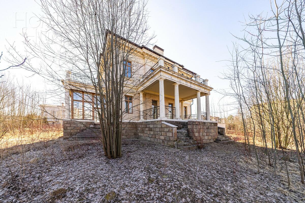 2-этажный коттедж 680 м² без отделки