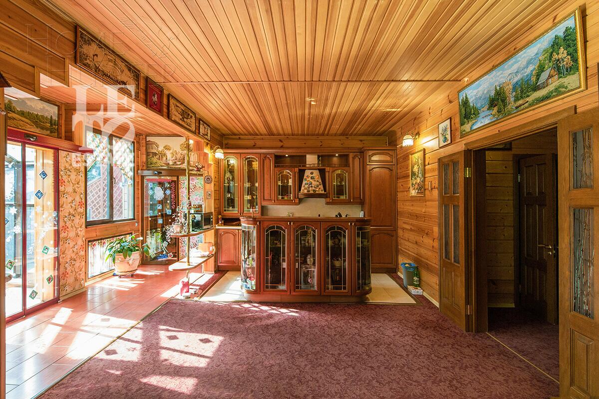 3-этажный коттедж 310 м² с отделкой