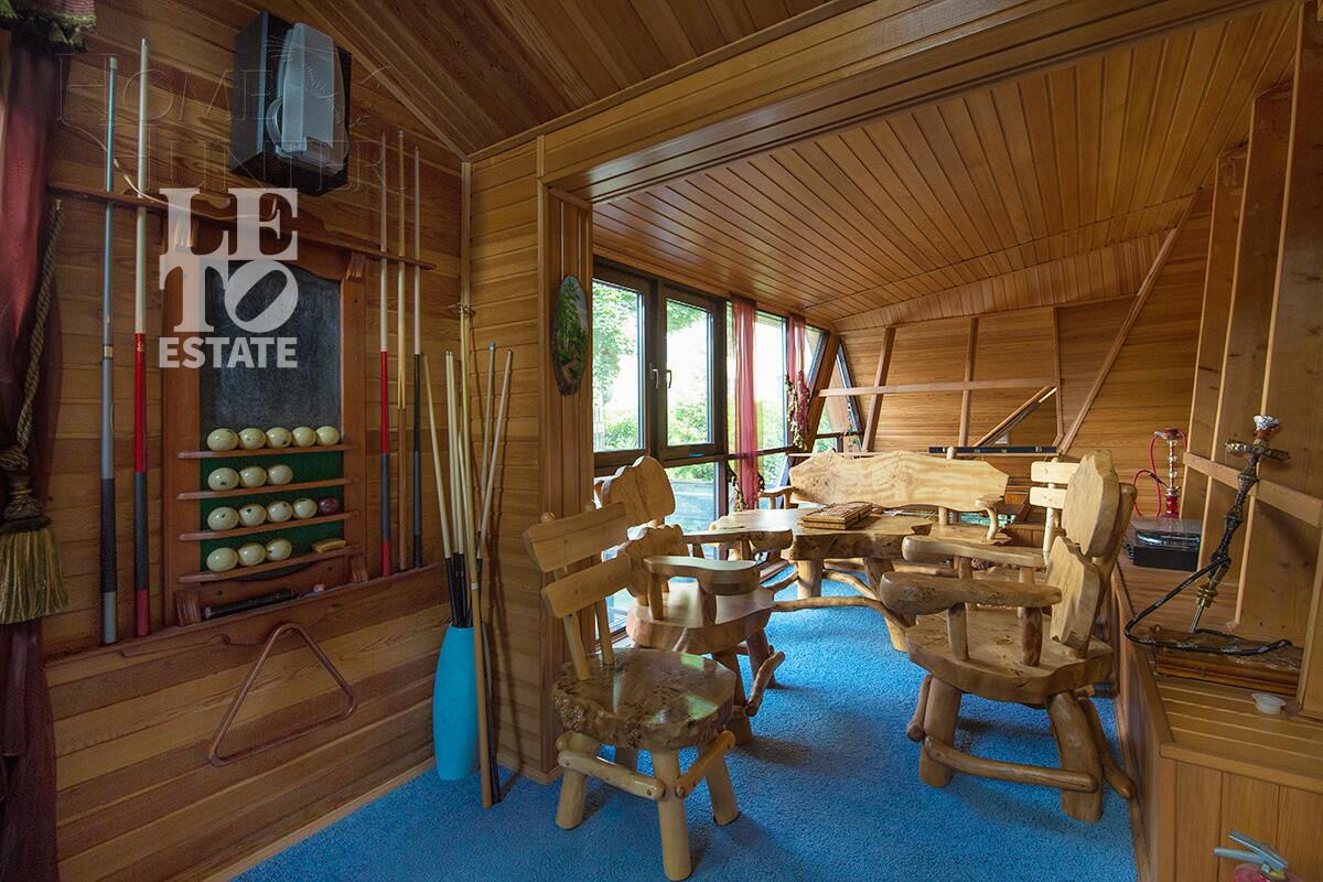 3-этажный коттедж 310 м² с отделкой