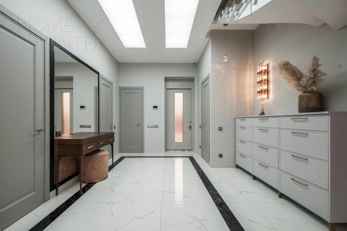 2-этажный коттедж 300 м² с отделкой