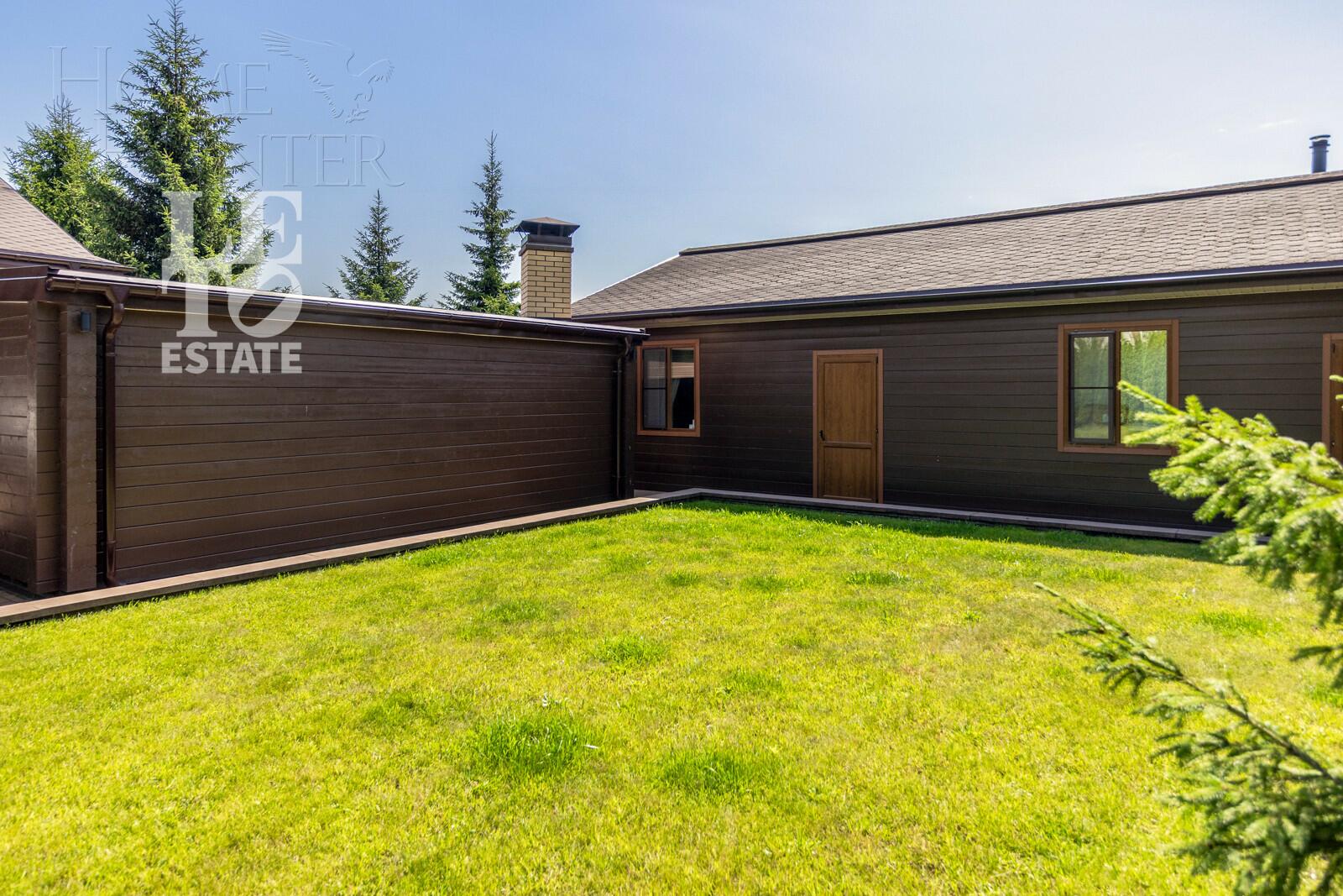 2-этажный коттедж 300 м² с отделкой