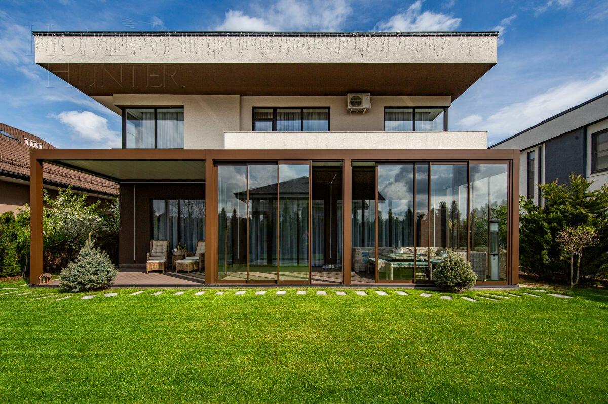 2-этажный коттедж 300 м² с отделкой