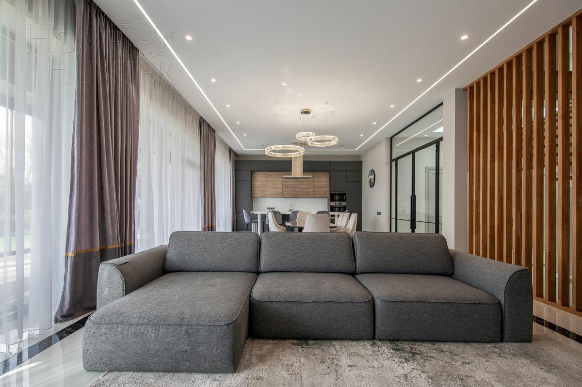 2-этажный коттедж 300 м² с отделкой