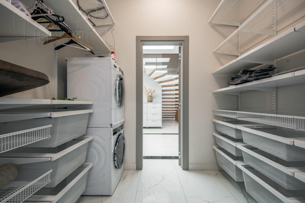 2-этажный коттедж 300 м² с отделкой